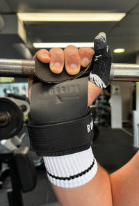 MAX GRIPS + TEE - SAVE $40